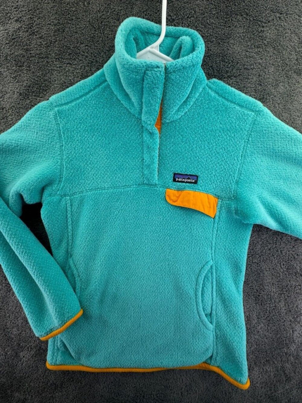 Patagonia Jacket Small Blue Fuzzy Soft Fleece Logo Pullover Women 1/4 Snap